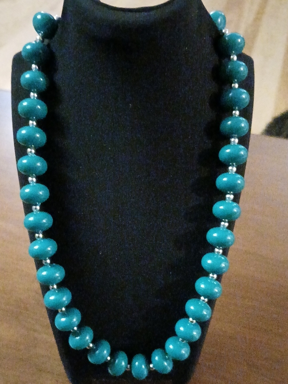 Vintage Retro Turquoise Green Bead Necklace - 18"